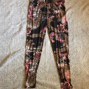 Leggings Depot Black Patterned Leggings